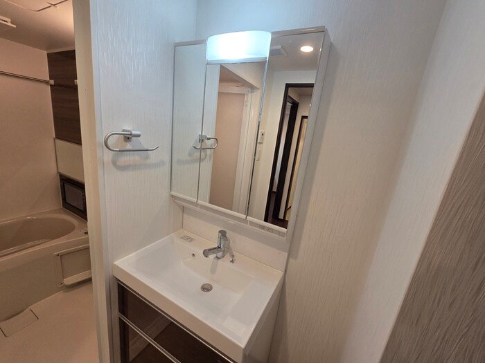 物件内観写真9　(洗面)