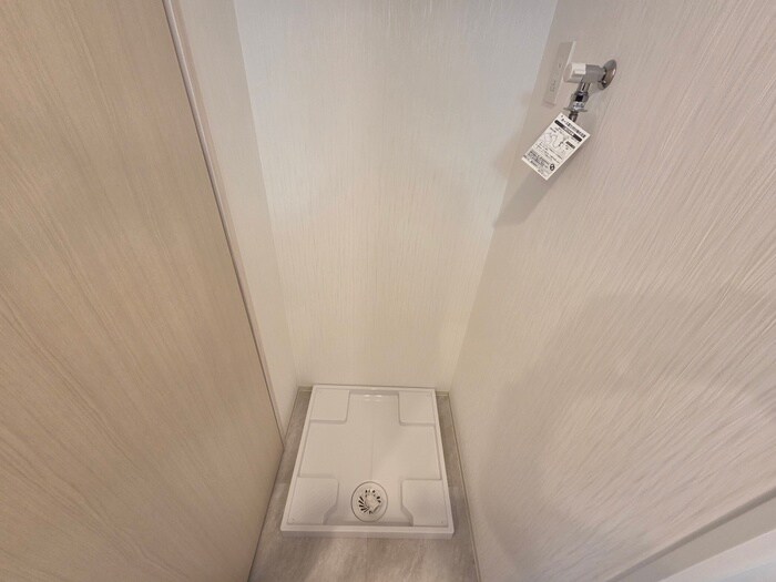 物件内観写真10　(洗濯機置場)