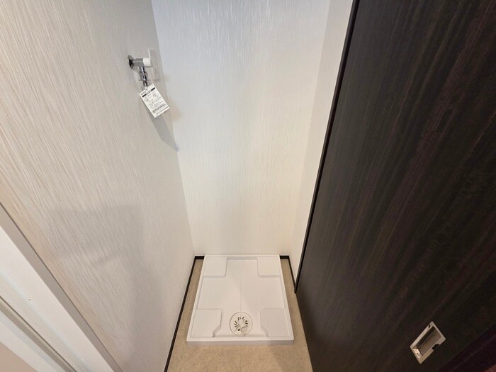 物件内観写真10　(洗濯機置場)