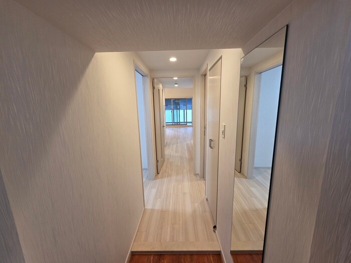 物件内観写真18　(廊下)