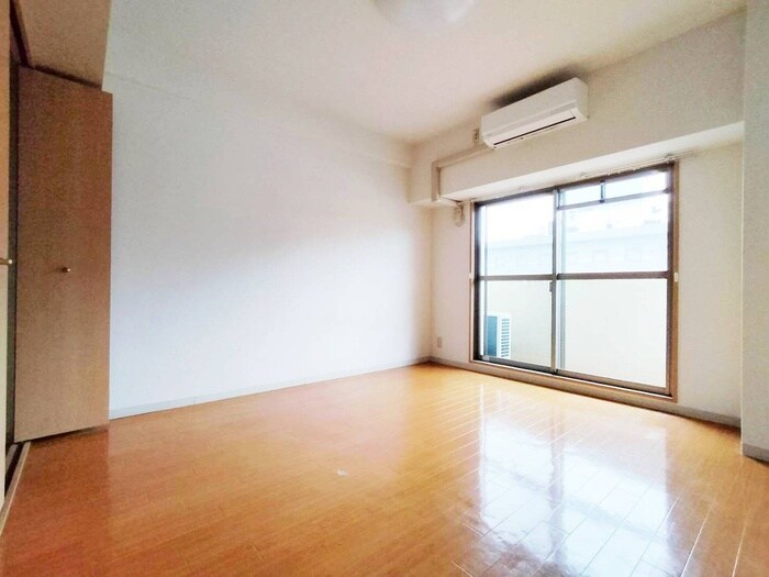 物件内観写真6　(居室)