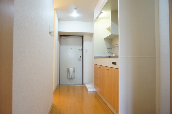 物件内観写真14　(廊下)