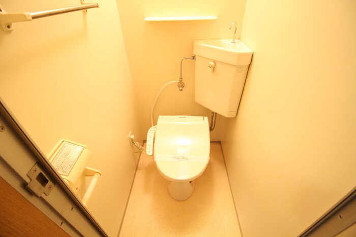 物件内観写真12　(トイレ)