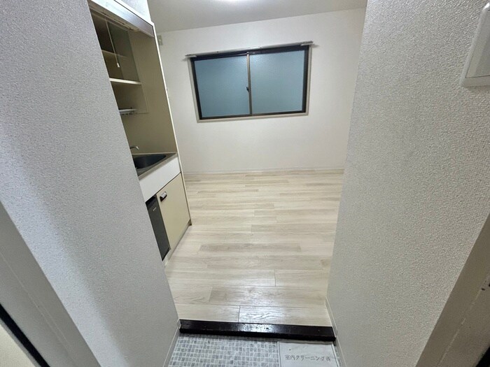 物件内観写真8　(廊下)