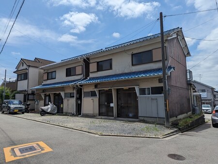 平野山１／４貸家外観写真
