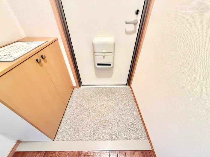 物件内観写真22　(玄関)