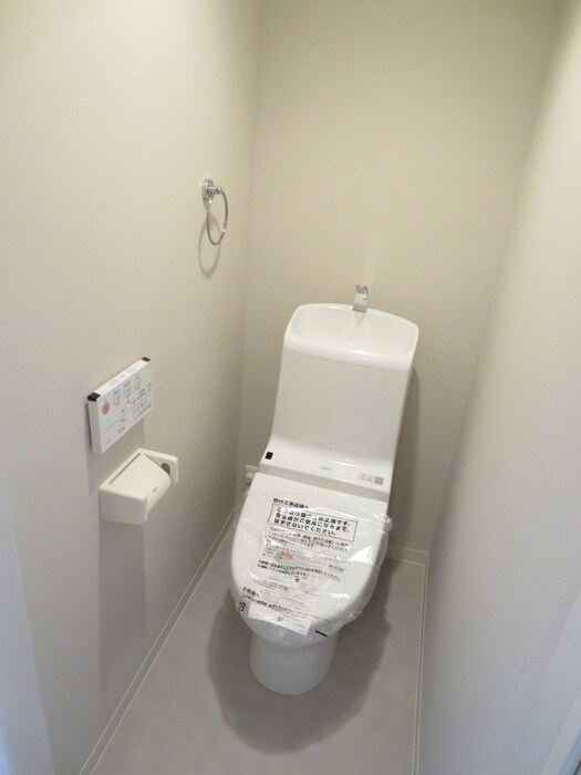 物件内観写真15　(トイレ)