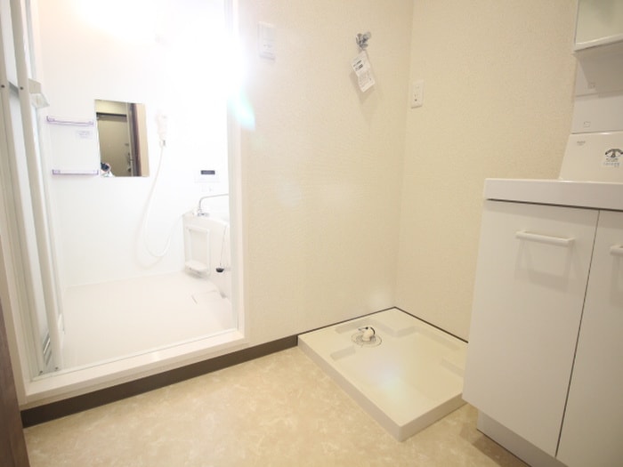 物件内観写真9　(洗面)