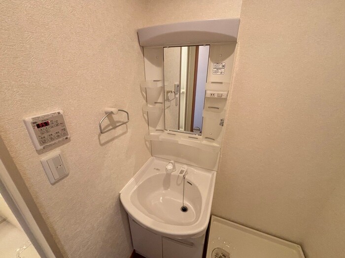 物件内観写真9　(洗面)