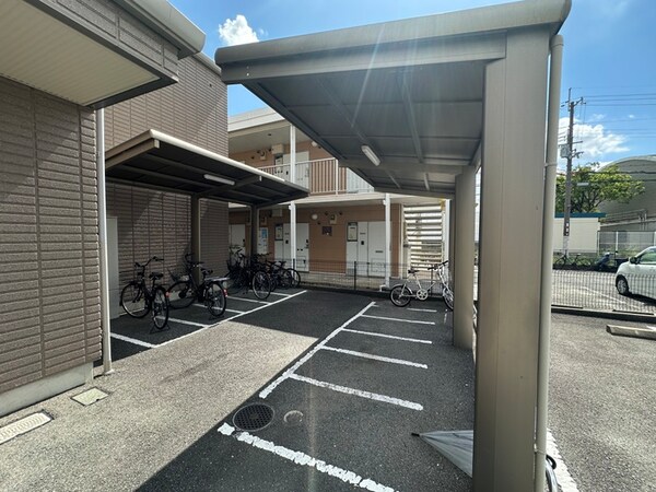 駐輪場