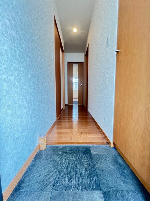 物件内観写真17　(廊下)