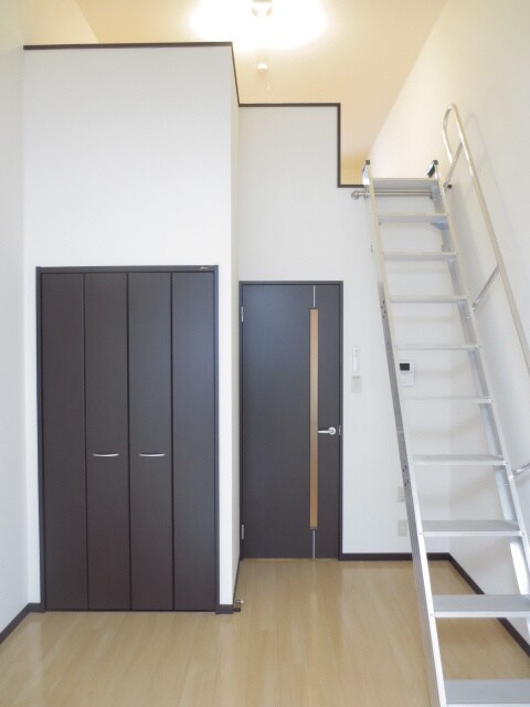 物件内観写真10　(ロフト)