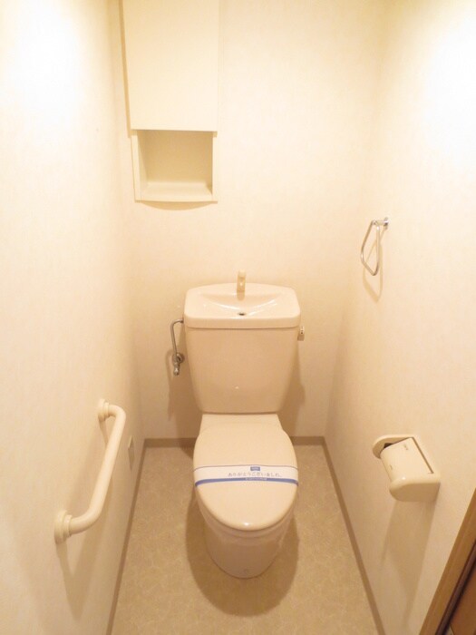 物件内観写真9　(トイレ)