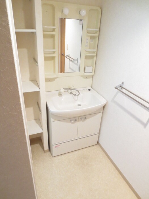 物件内観写真11　(洗面)