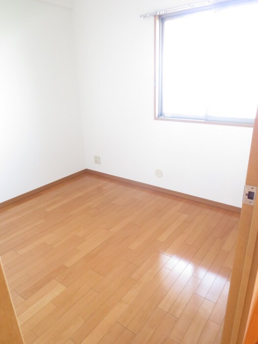 物件内観写真15　(居室)