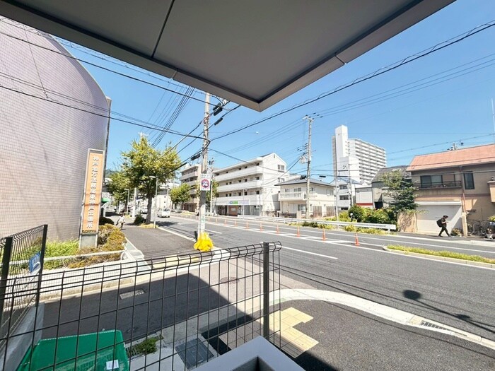 物件内観写真16　(室内からの展望)