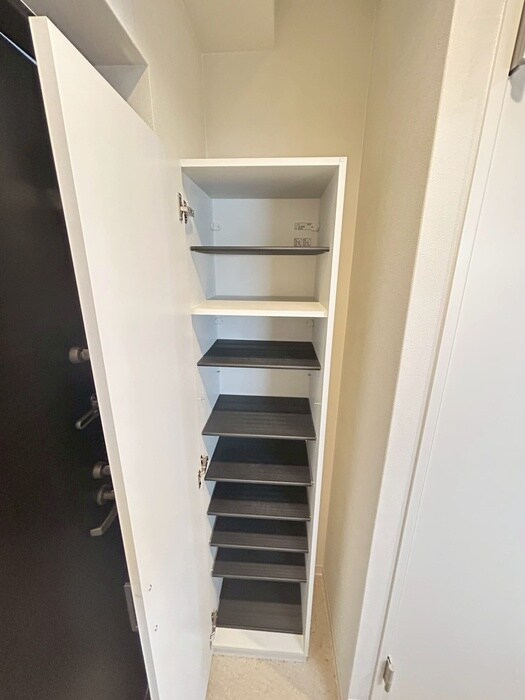 物件内観写真17　(靴箱)