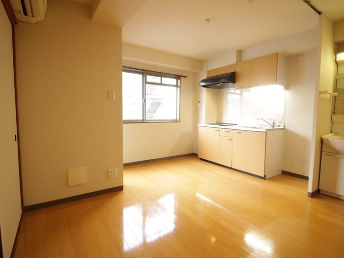 物件内観写真4　(居室)