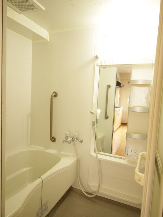 物件内観写真6　(バス／シャワールーム等)