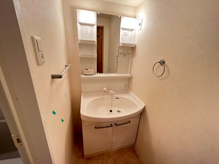 物件内観写真12　(洗面)