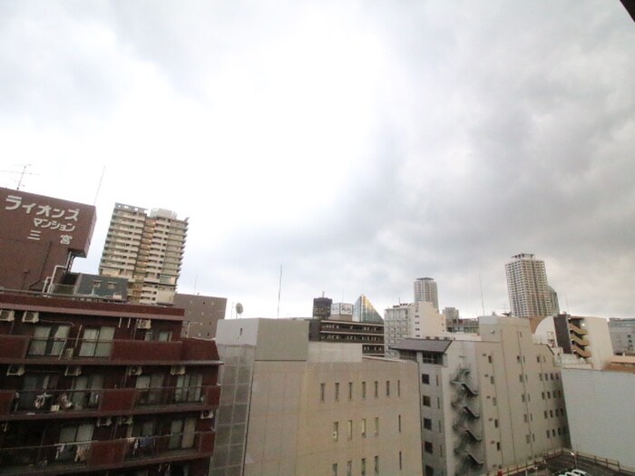 物件内観写真17　(室内からの展望)