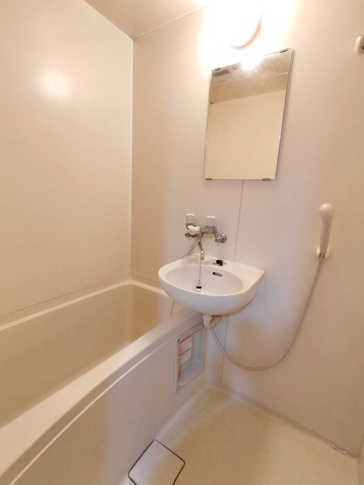 物件内観写真12　(洗面)