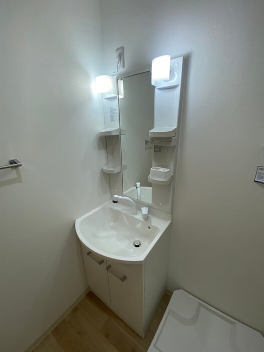 物件内観写真9　(洗面)