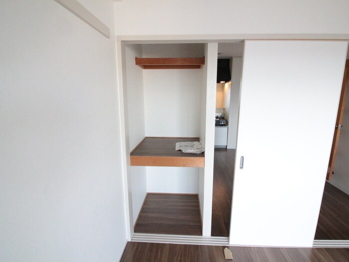 物件内観写真18　(収納)