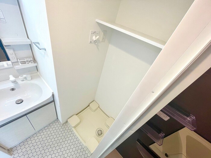 物件内観写真13　(洗濯機置場)