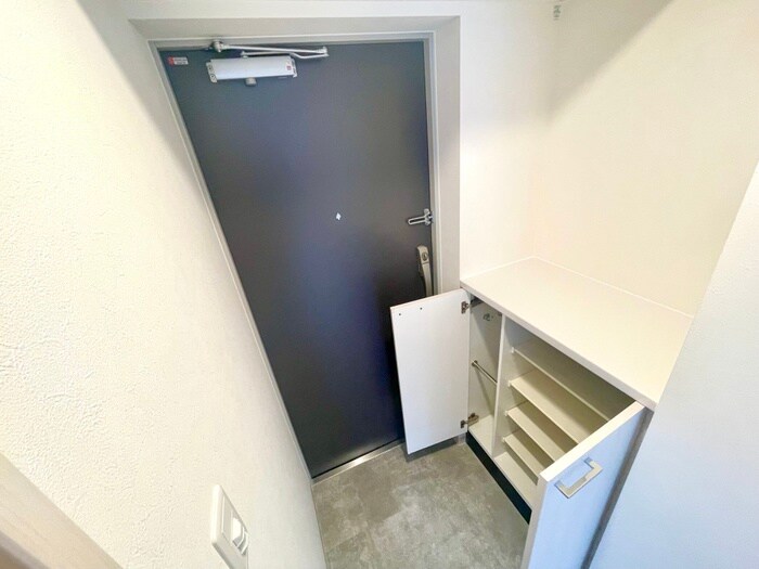 物件内観写真15　(靴箱)