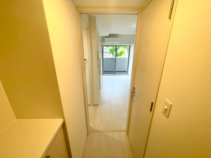 物件内観写真16　(廊下)