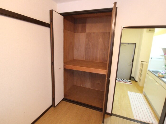 物件内観写真10　(収納)