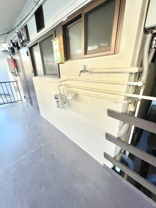 物件内観写真13　(洗濯機置場)