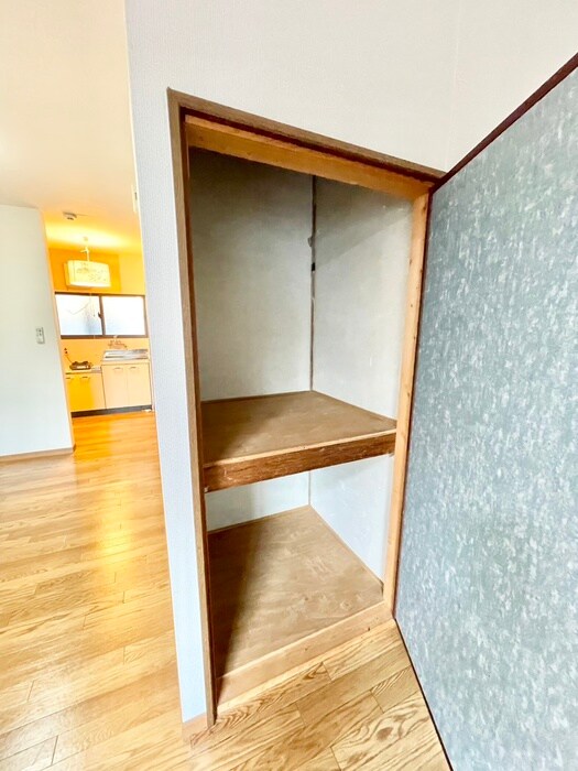 物件内観写真14　(収納)