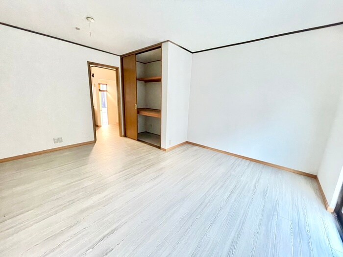 物件内観写真18　(居室)