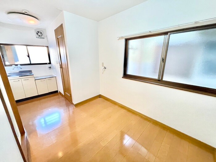 物件内観写真19　(居室)