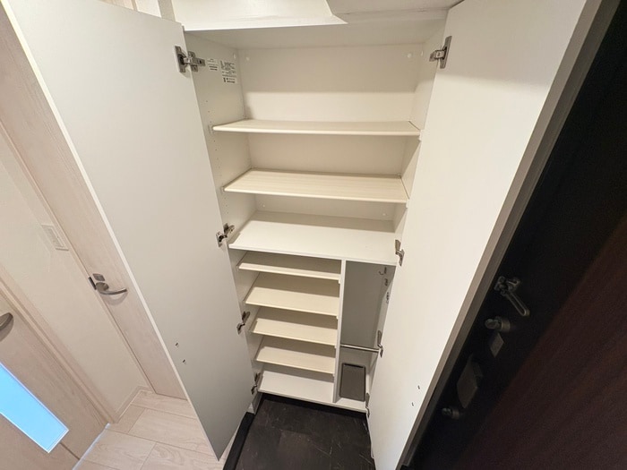 物件内観写真17　(靴箱)