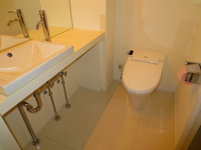 物件内観写真10　(トイレ)