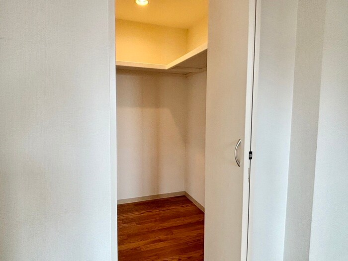 物件内観写真11　(収納)