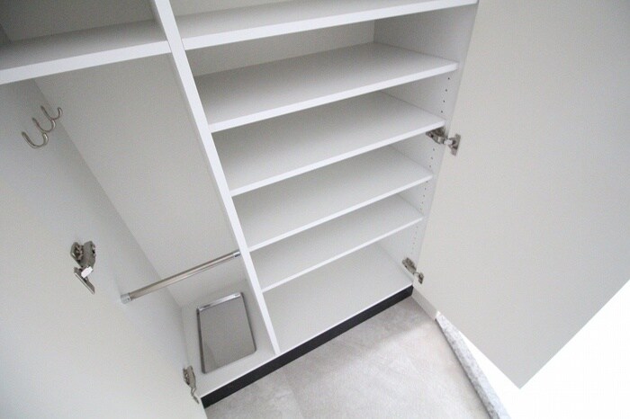 物件内観写真16　(靴箱)