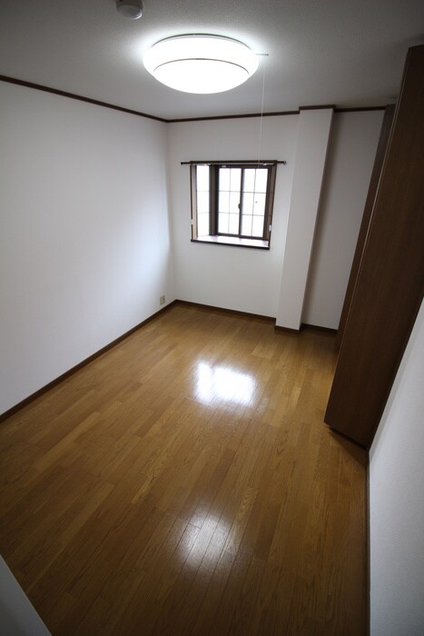 物件内観写真10　(居室)