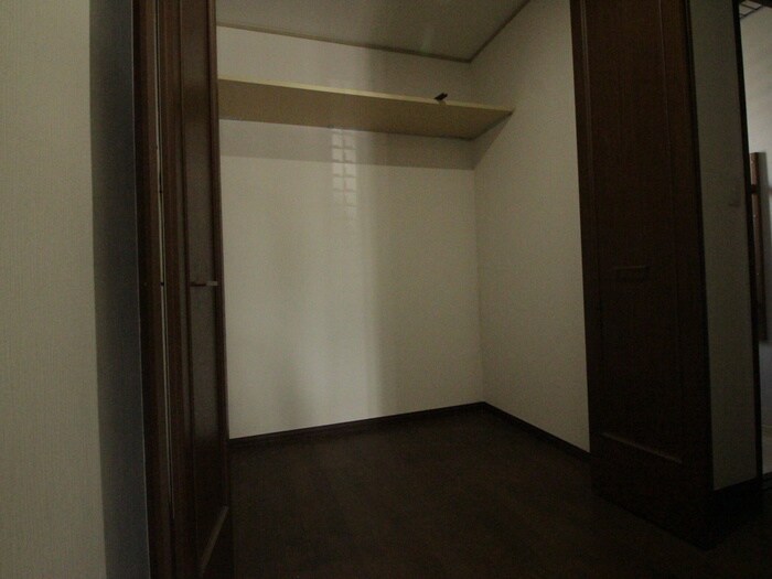 物件内観写真13　(収納)