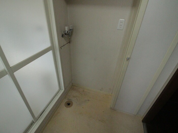 物件内観写真20　(洗濯機置場)