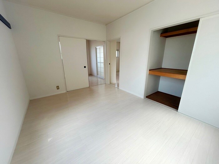 物件内観写真10　(内観写真)