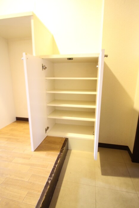 物件内観写真17　(靴箱)