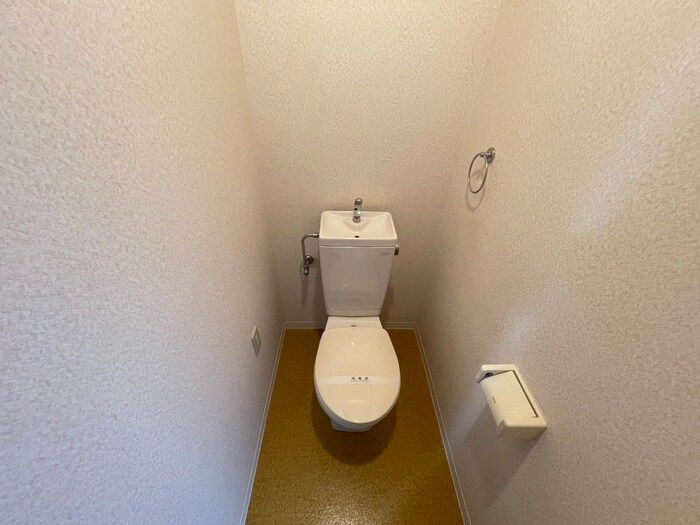 物件内観写真11　(トイレ)