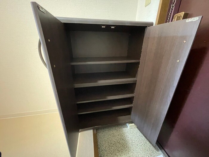 物件内観写真15　(靴箱)