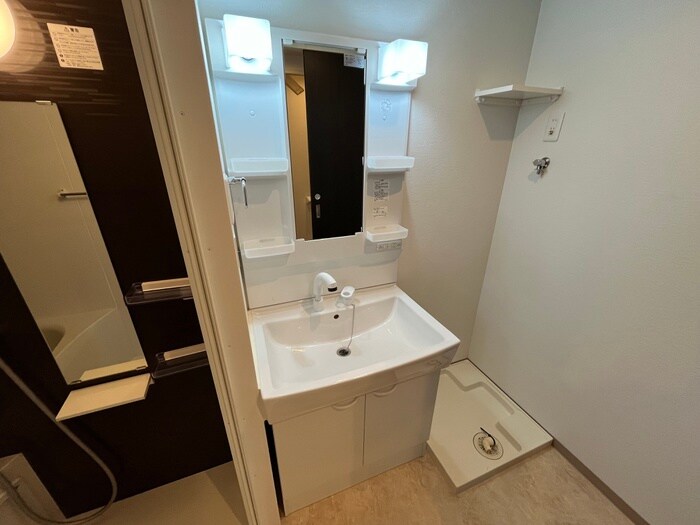 物件内観写真9　(洗面)