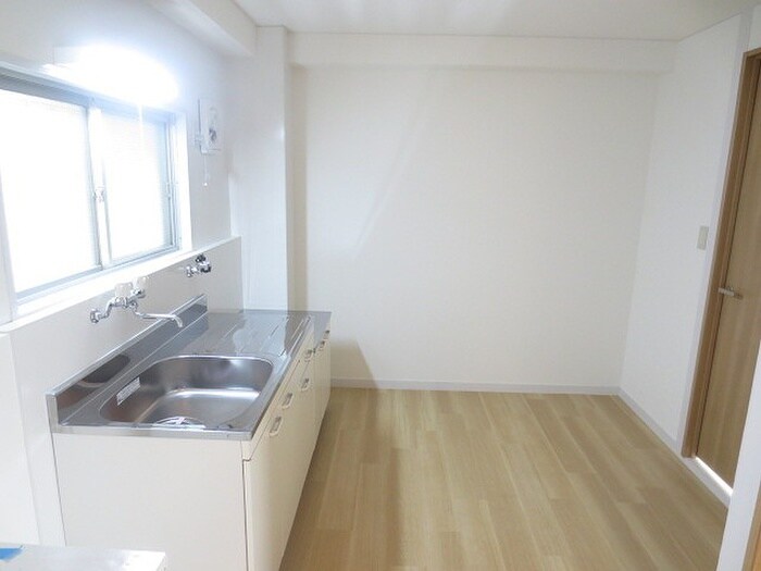 物件内観写真16　(内観写真)