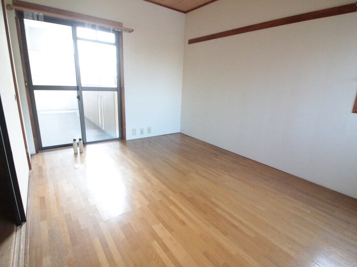 物件内観写真11　(居室)